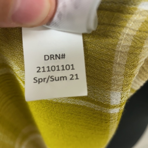 Eddie Bauer Rivierah Short-Sleeve V-Neck Top - Picture 9 of 9